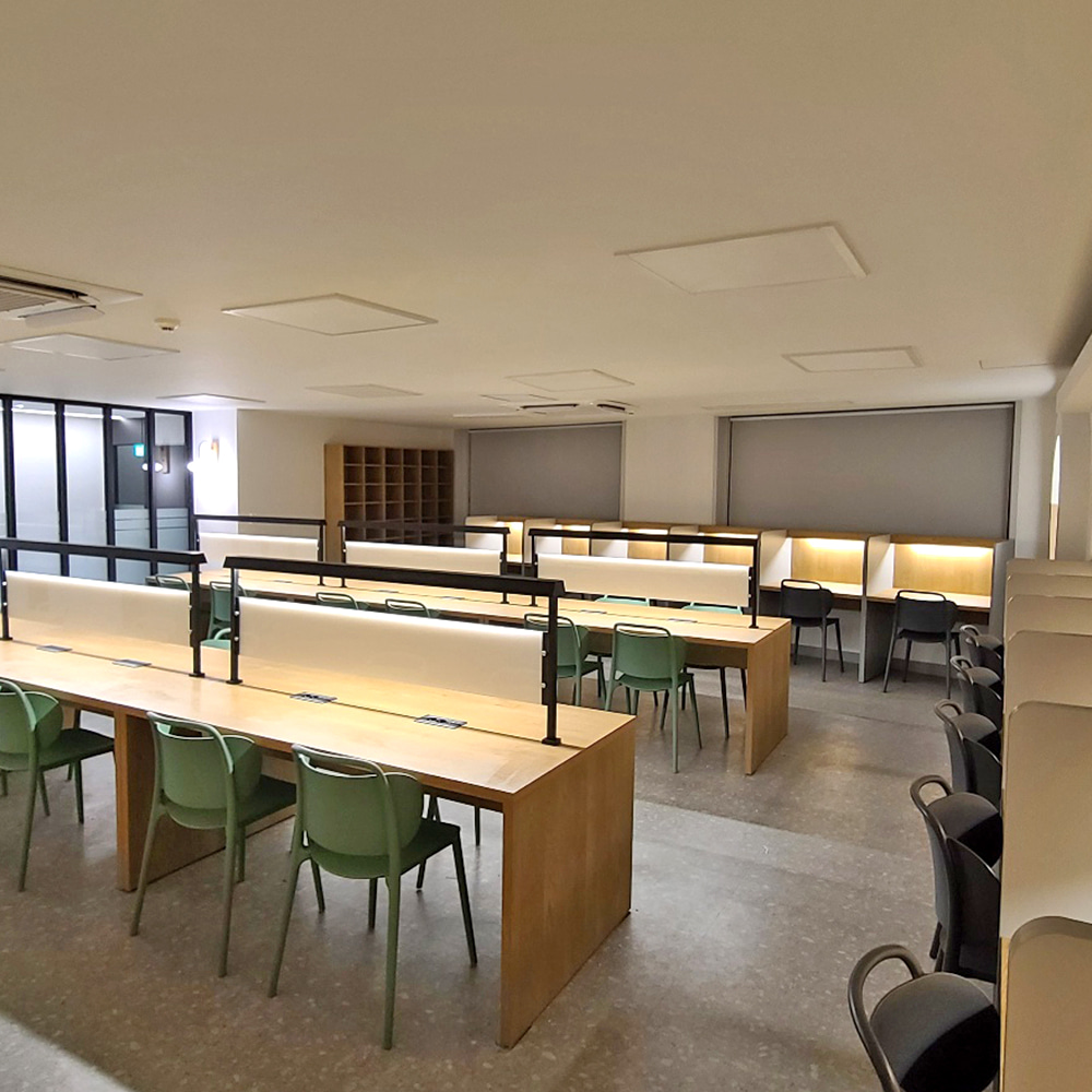 서강학원,서강학원자습실,학원가구,독서실가구,스터디카페가구,도서관가구,학교가구,학원의자,학원테이블제작,제작테이블,플라스틱의자